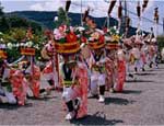 川上踊の様子